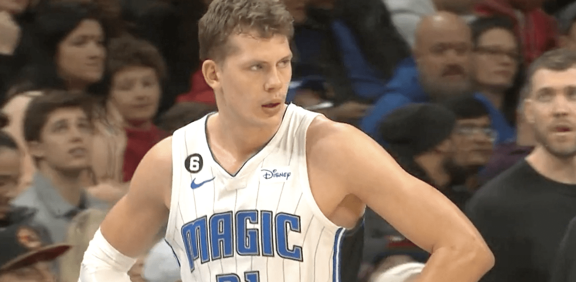 从奥兰多魔术集结日手感冰凉到多特蒙德围绕全明星赛调整名单，詹姆斯在MAD比赛中惊艳表现的简单介绍英雄联盟官网