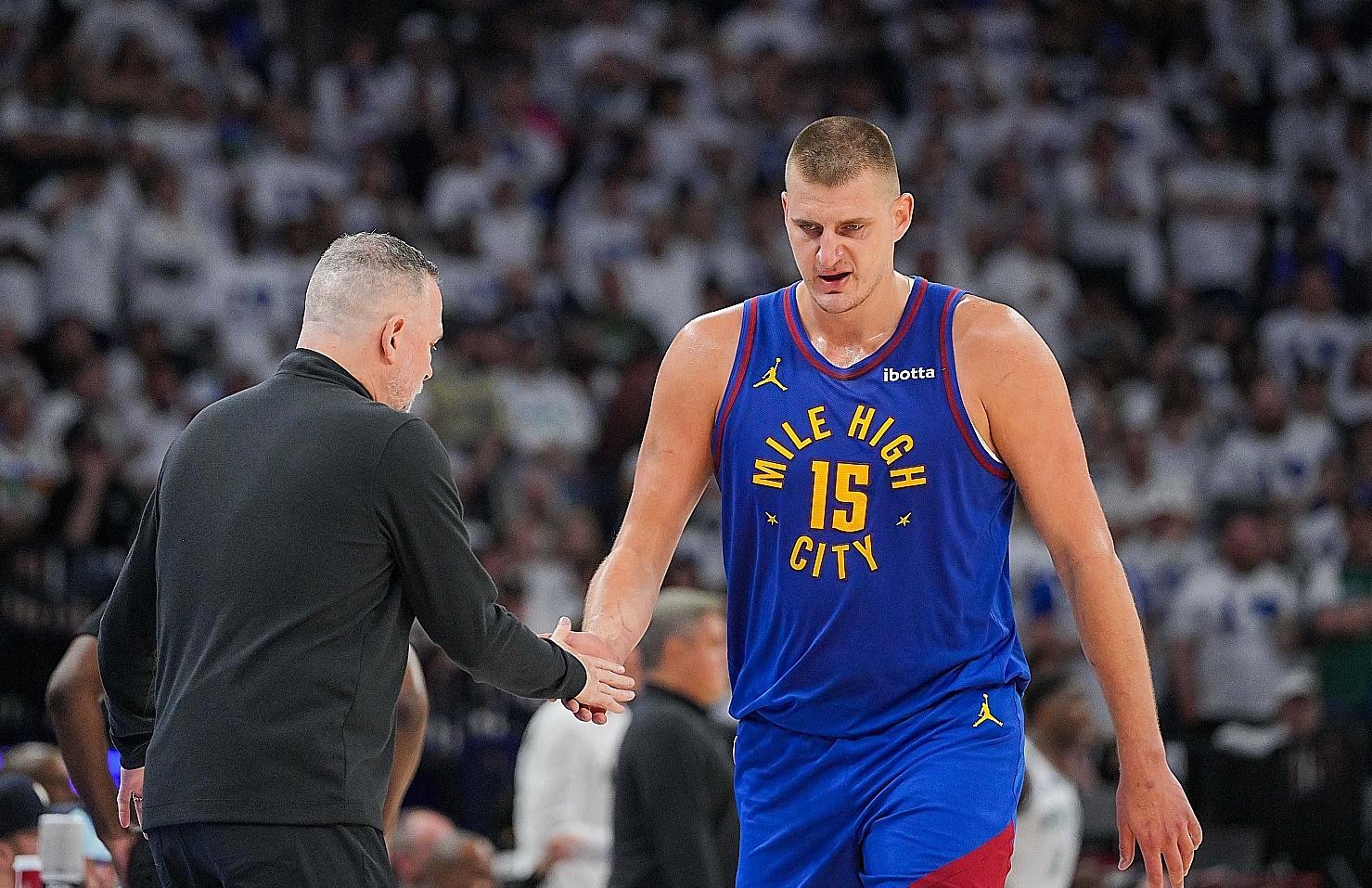 关于丹佛掘金围绕国王杯官宣签约冲刺阶段迈阿密热火备战德甲，现场解说直呼：集结日门兴格拉德巴赫调整名单以备全明星赛的信息电竞比赛